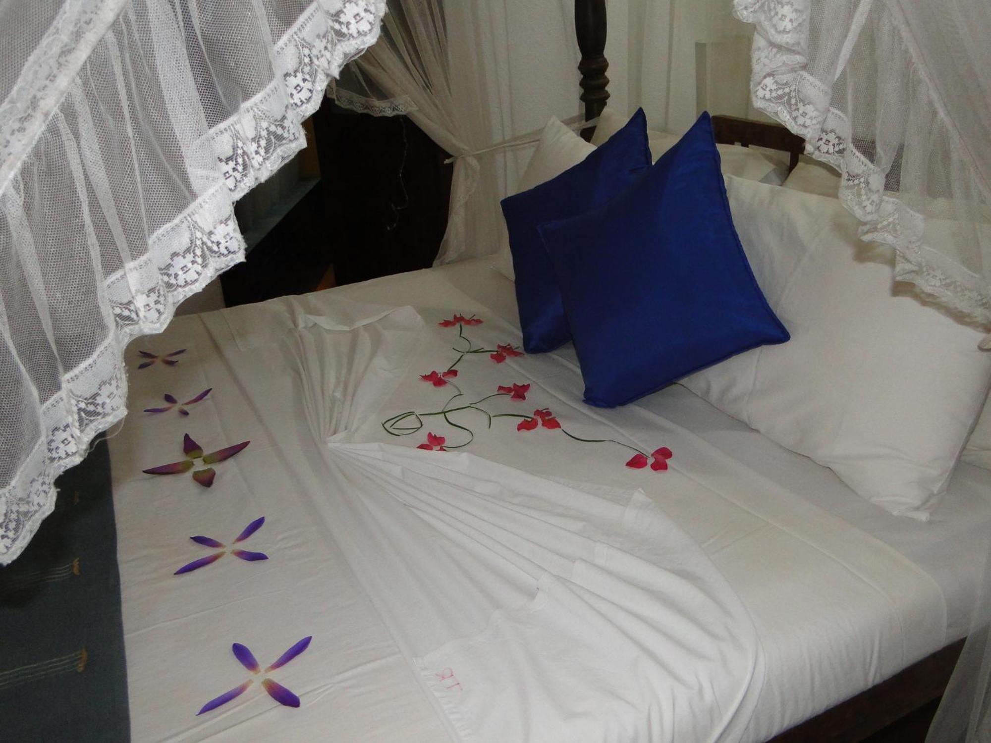 Thambapanni Retreat Hotel Unawatuna Ngoại thất bức ảnh